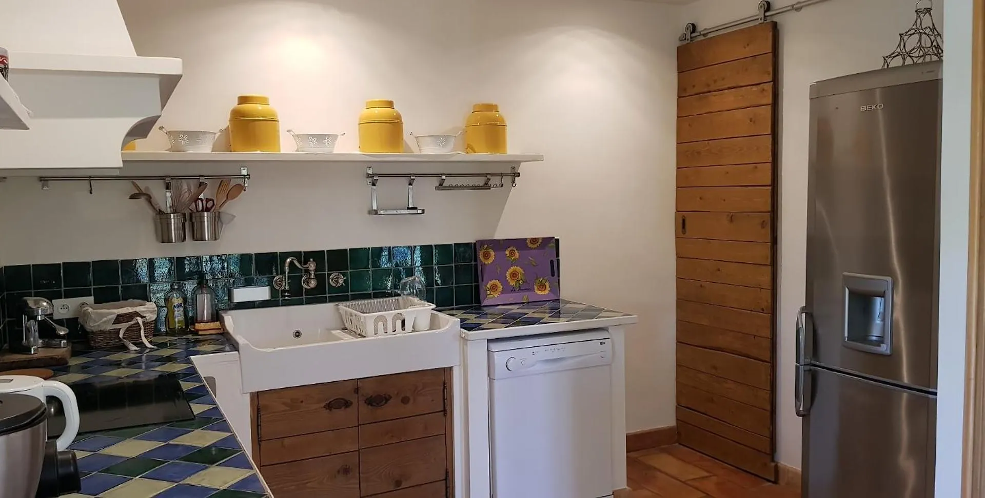 Holiday home Les Gites Du Domaine De Rhodes Avignon France