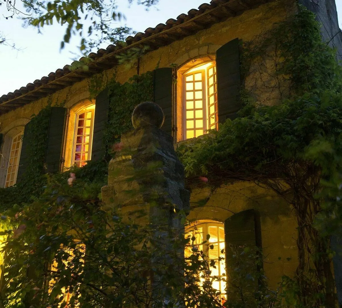 Les Gites Du Domaine De Rhodes Avignon 0*,  France