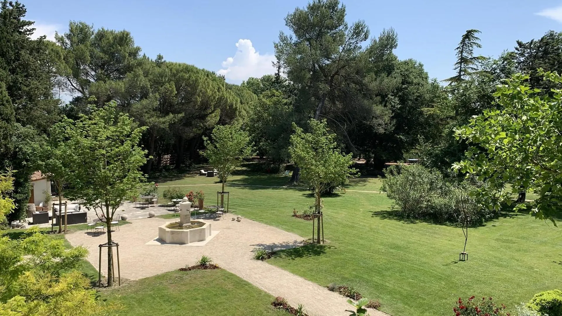 Les Gites Du Domaine De Rhodes Avignon Holiday home