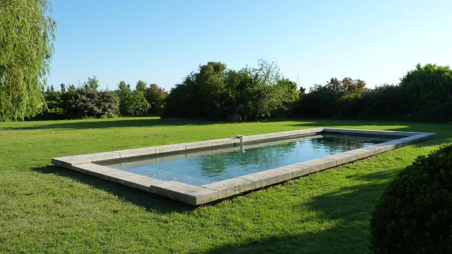 Holiday home Les Gites Du Domaine De Rhodes Avignon France