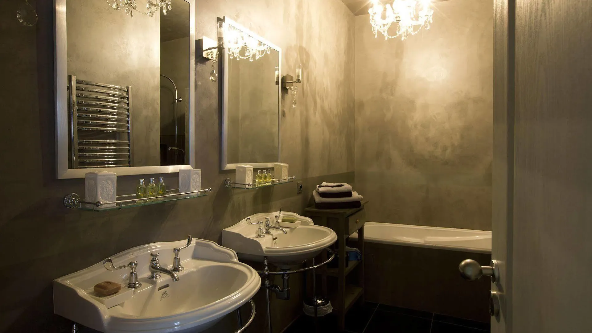 Les Gites Du Domaine De Rhodes Avignon Holiday home