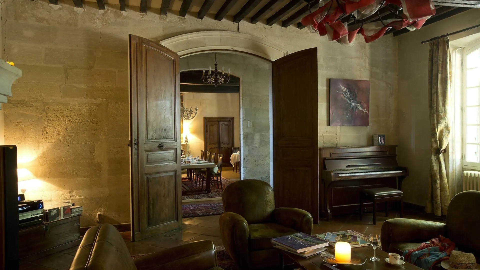 Les Gites Du Domaine De Rhodes Avignon 0*,